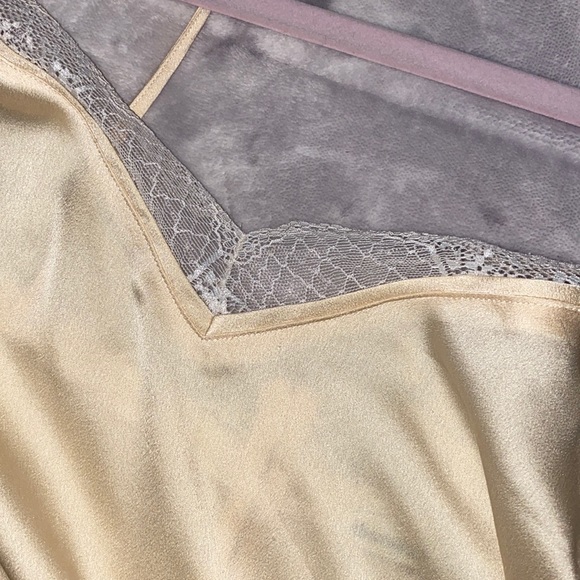 Satin Abercrombie and Fitch Tank Top - Picture 3 of 3